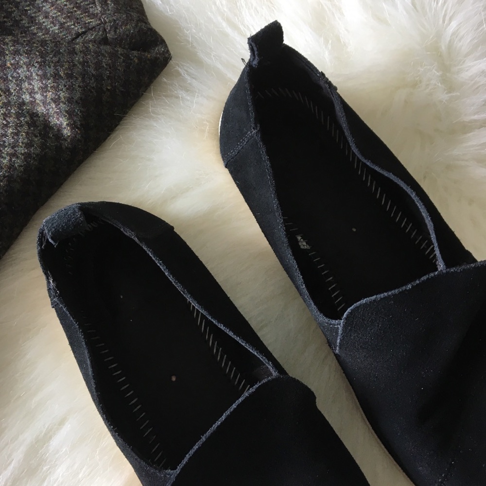 Tom’s Toms ✦ Cameron Suede Sneaker ✦ Black ✦ - Picture 7 of 8